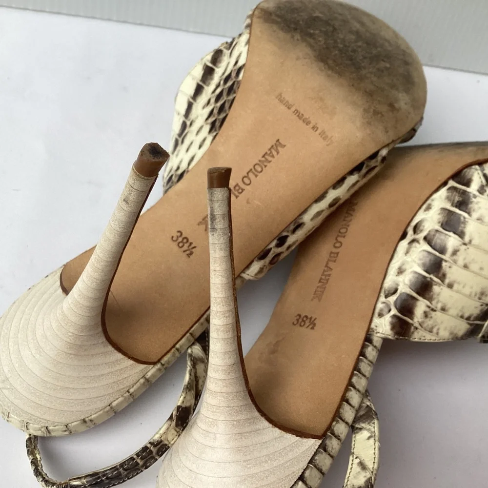 Manolo Blahnik Ronda Snake Embellished Slingback Heels 38.5 / 8 - Picture 12 of 12